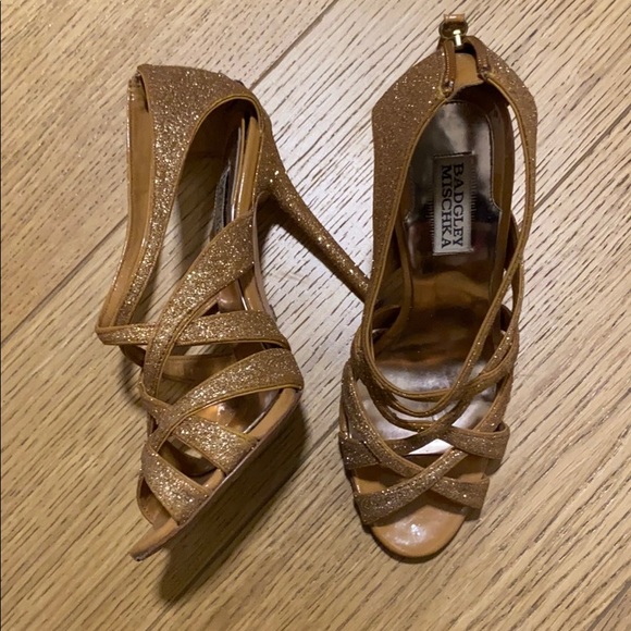 Badgley Mischka Glitery Rose Gold Strappy Sandals - Picture 2 of 6